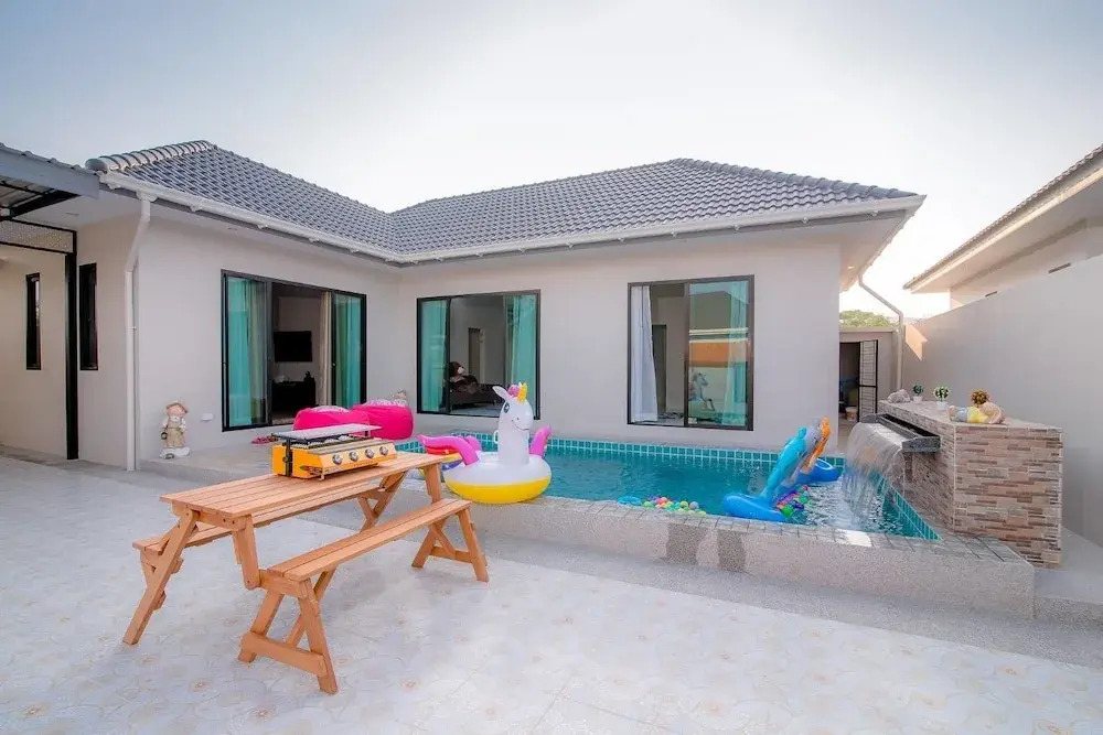 Hani Pool Villa