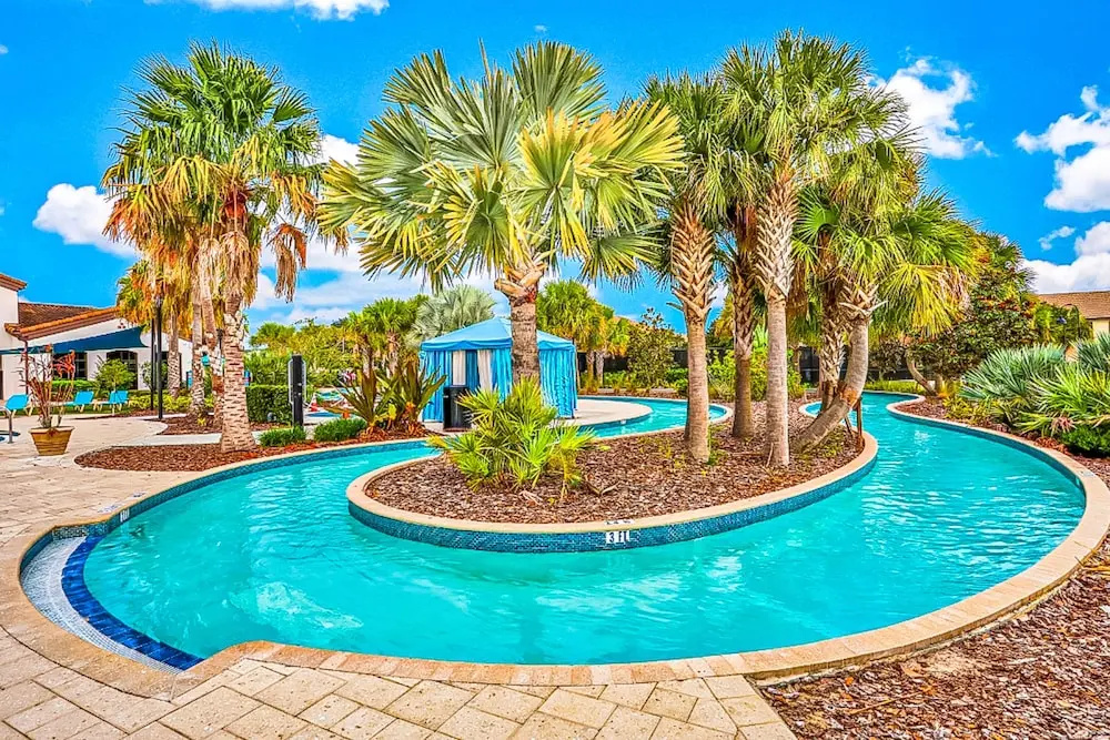 Well-stocked Home With Game Room, Enclosed Pool, Patio, & Child-friendly Items