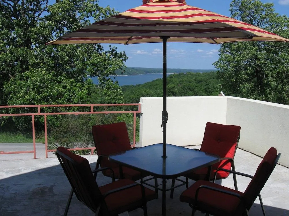 Arka Motel