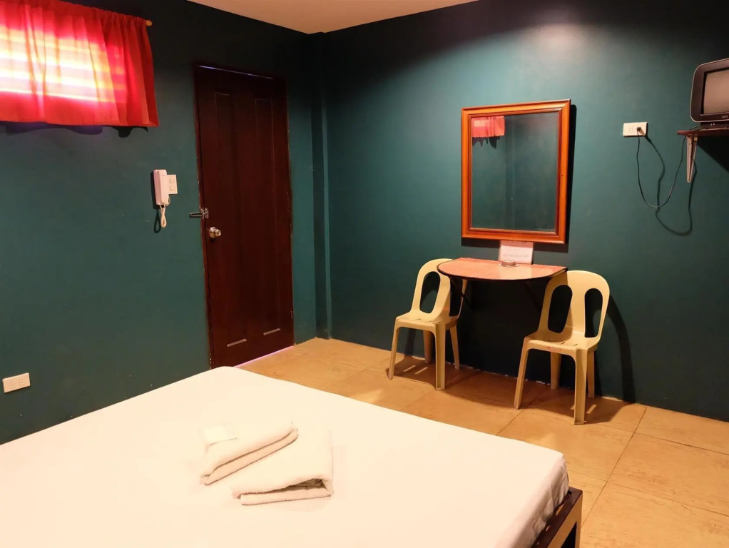 Mactan Golden Motel