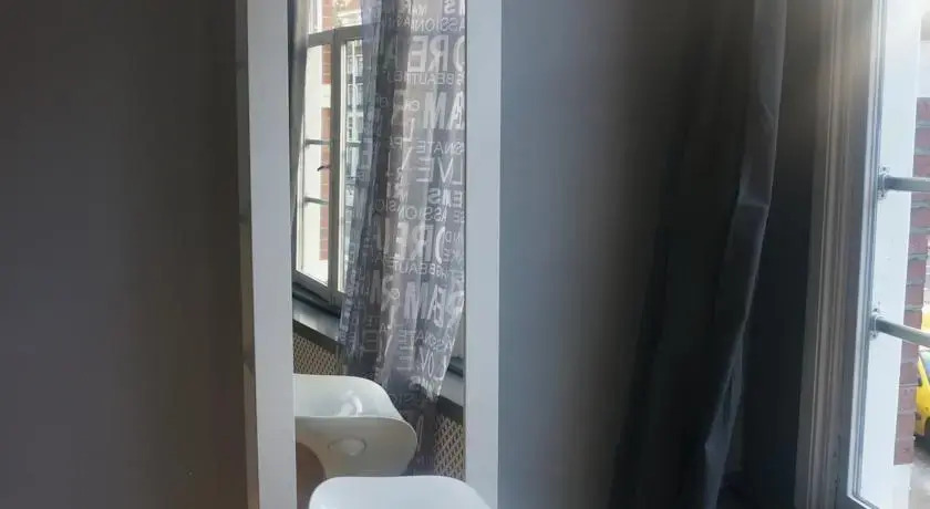 Down Town Apartment