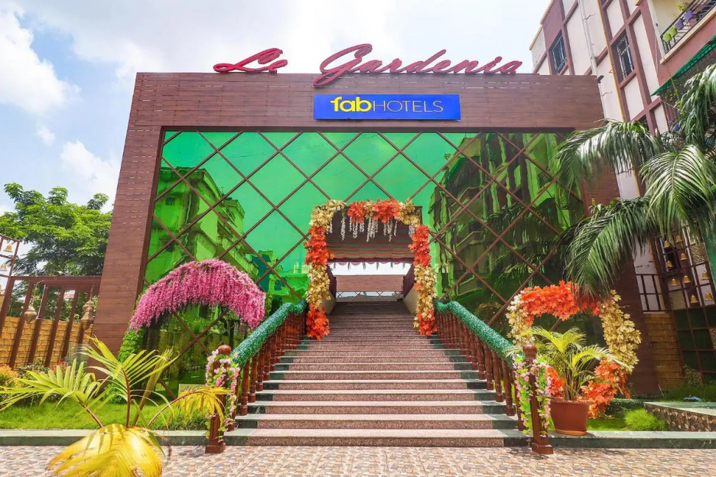FabHotel Le Gardenia