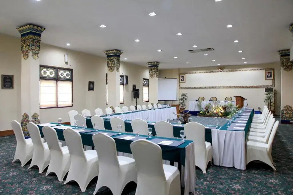 Отель Джокьякарта The Jayakarta Yogyakarta