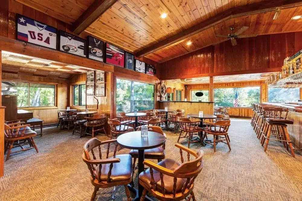 Chanticleer Inn