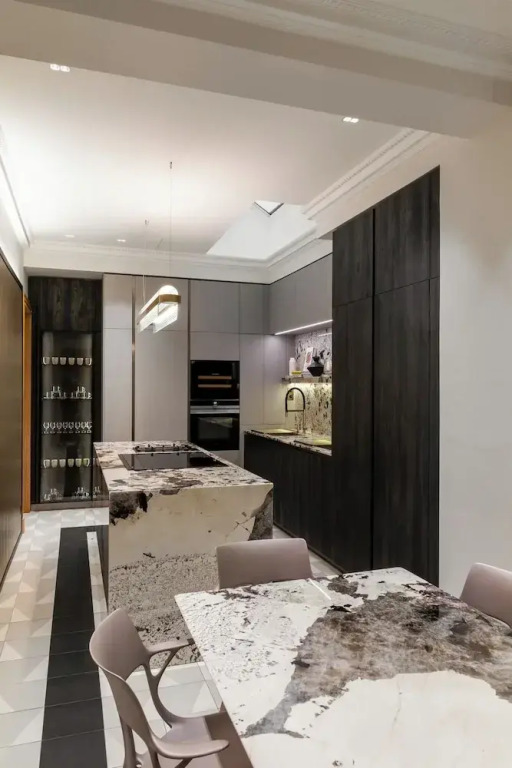 HIGHSTAY - Luxury Serviced Villa - Poincaré