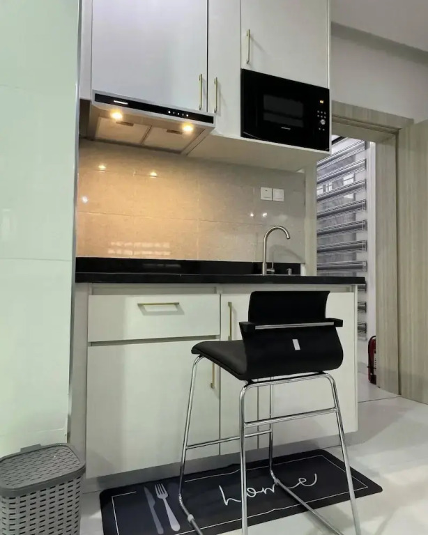 Precious Pavilion Apartment