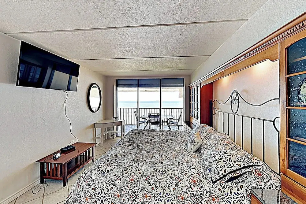 Luxury Perks, Corner 3br: Suntide III - Unit 1001