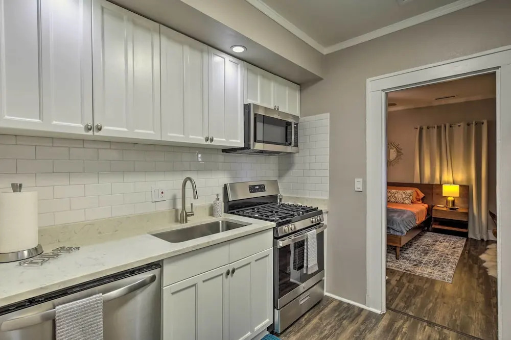 4 Mi to Dtwn: Dallas Gem w/ Furnished Patio