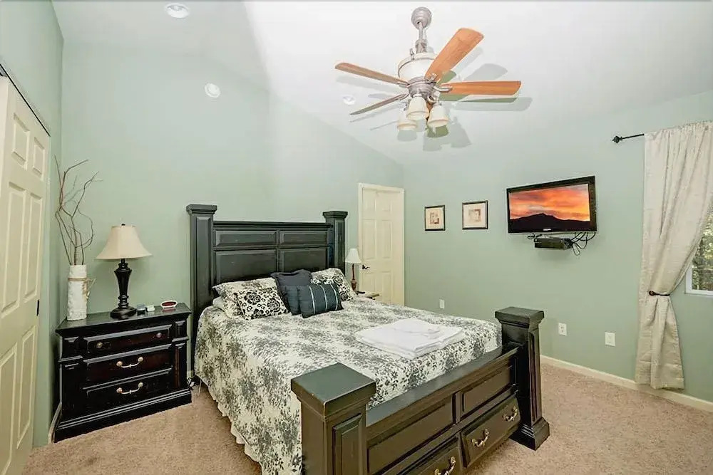 3614 Saddle Road by RedAwning