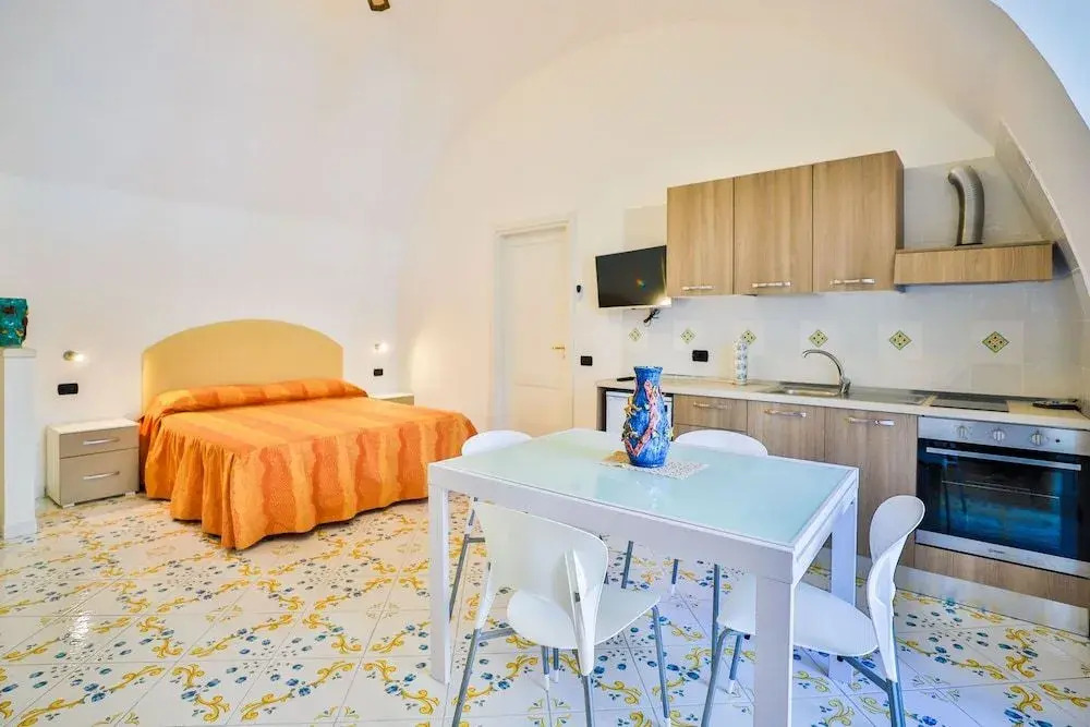 Della Monica Rooms - Amami Collection