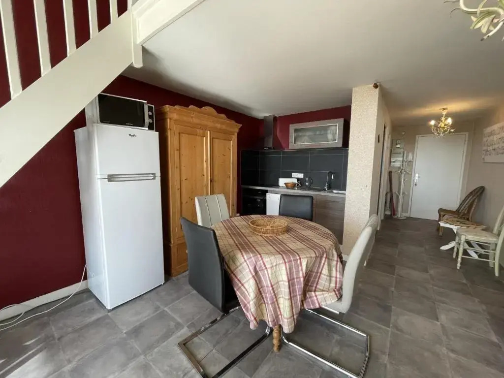 Appartement Jullouville, 2 pièces, 4 personnes - FR-1-361-32