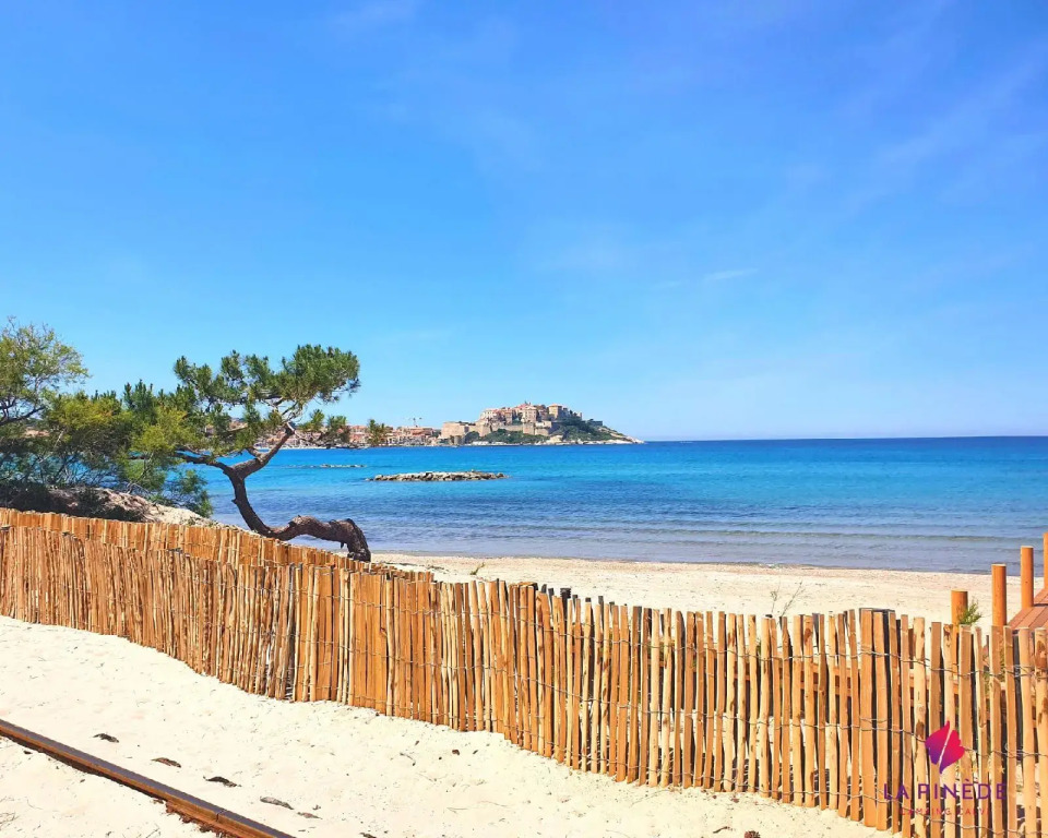 Camping La Pinède