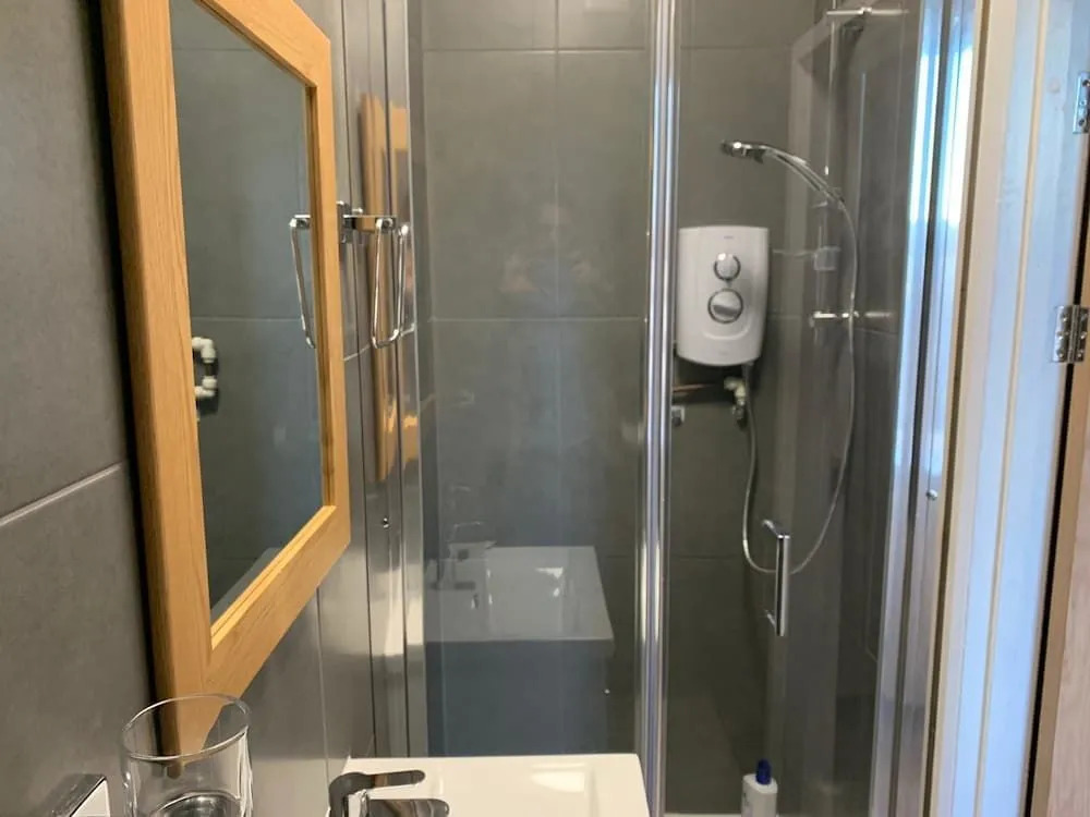 Donatello Rooms Aldgate