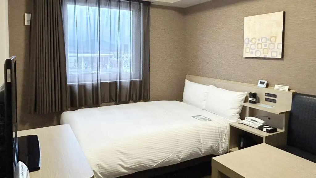 Hotel Route-Inn Sabae -Kokudou 8 Gou