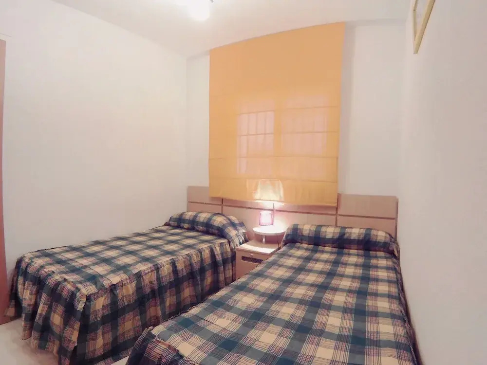 Piso De Dos Habitaciones Para Vacaciones a 2min de la Playa en Marina D'Or (CALA)