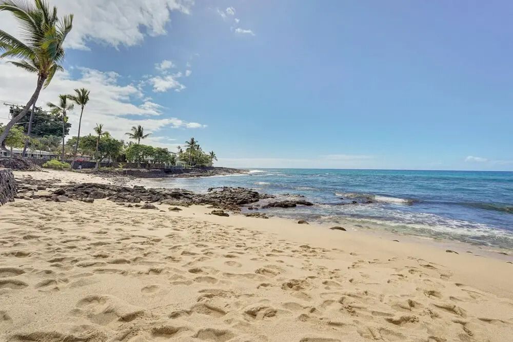 Penthouse Condo in Kona Pacific w/ Ocean Views!