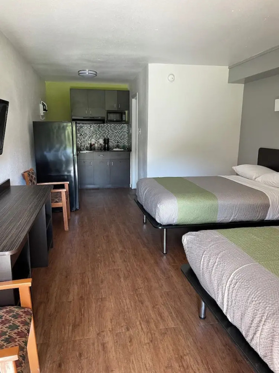 Contessa Inn