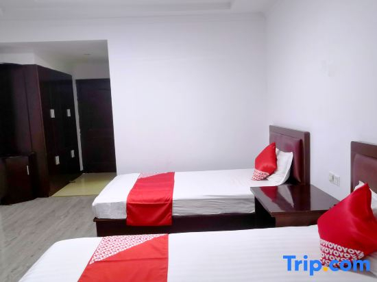 Ningbo Baoyue Business Hotel