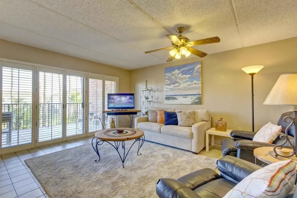 Villa Del Sol Condominium 205