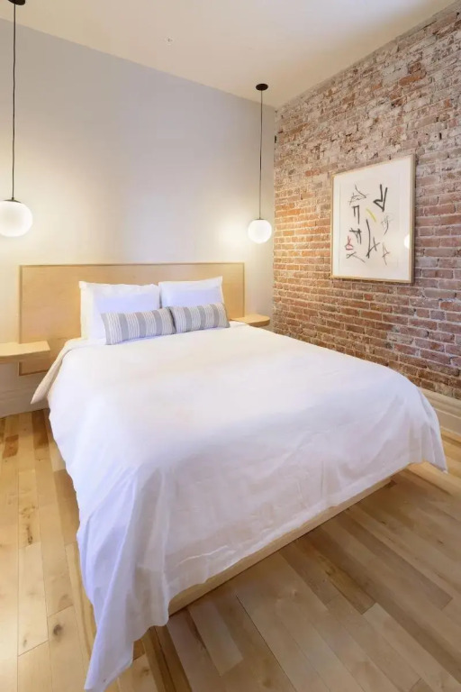 The Jesse Hotel & Bar