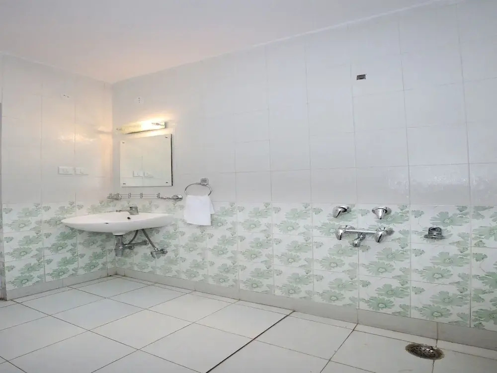 OYO 9710 Home Hill View 2BHK Kasumpti