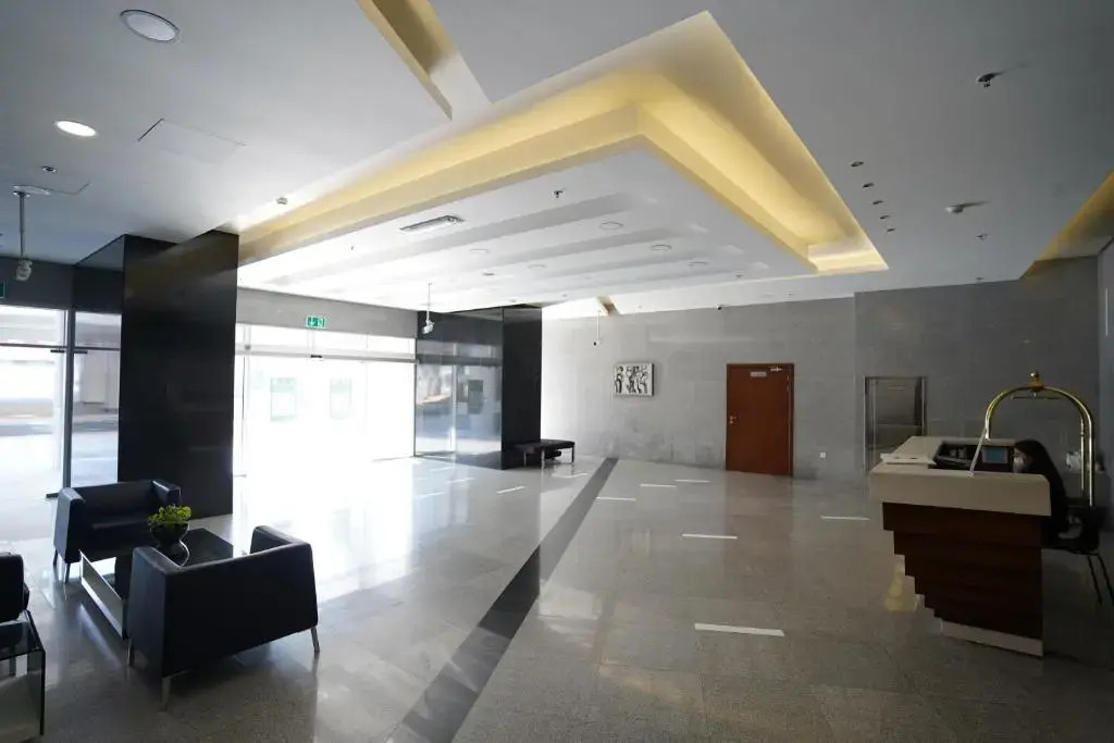 RH- Burj Al Nujoom, Downtown, 1BR near Dubai Mall