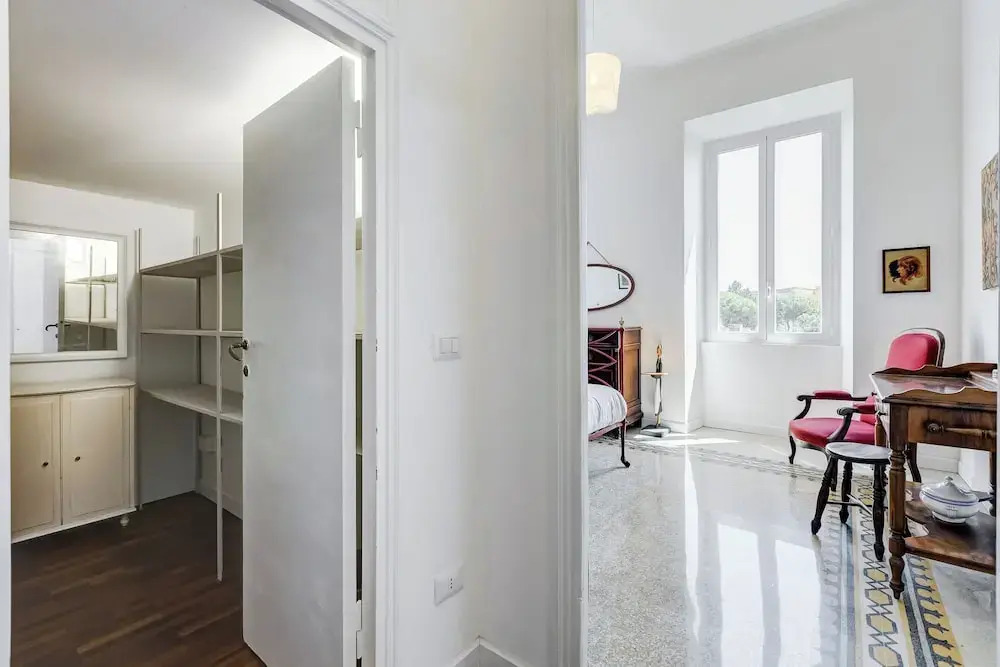 Elegant 3-Bedroom Apt in Piazza Mazzini