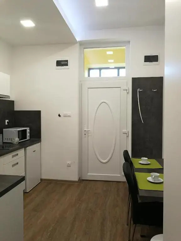 Class Apartment