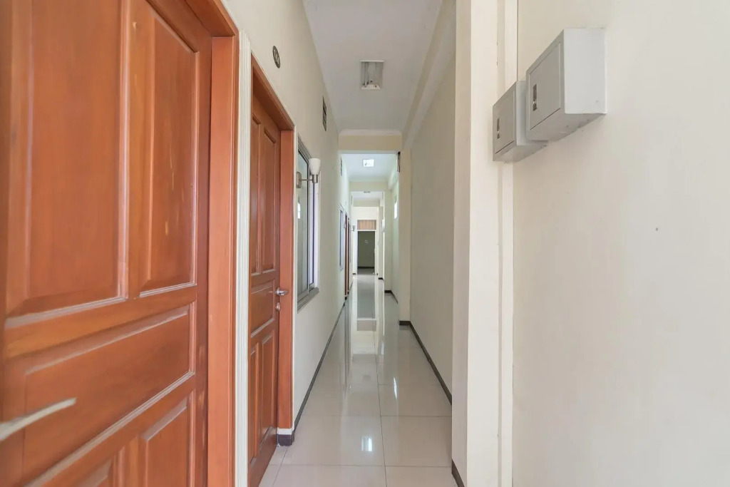 Grand Kembar Hotel Mitra RedDoorz