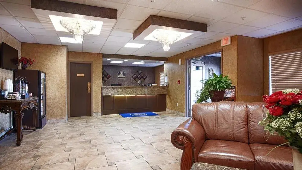 Best Western Sand Springs Inn & Suites