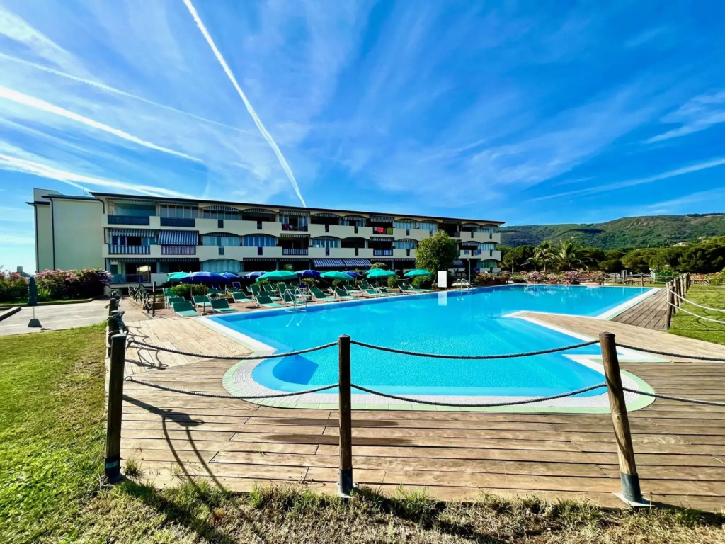 Studio apartment situated inside the Verde-blu residence, for 4 people, sq.m 34 , with terrace, pool-VERDEBLU 609