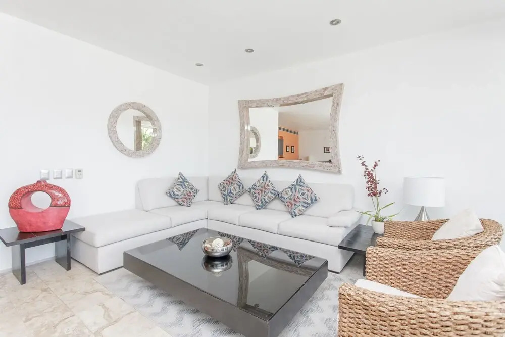 Magia Beachside Apartment by BVR