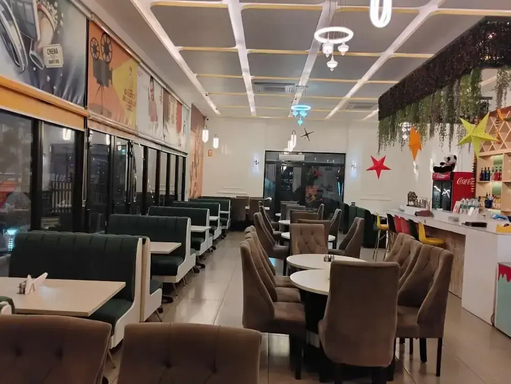 Hotel Aastha Inn