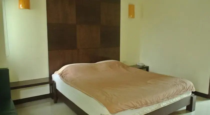 Samchook Resort
