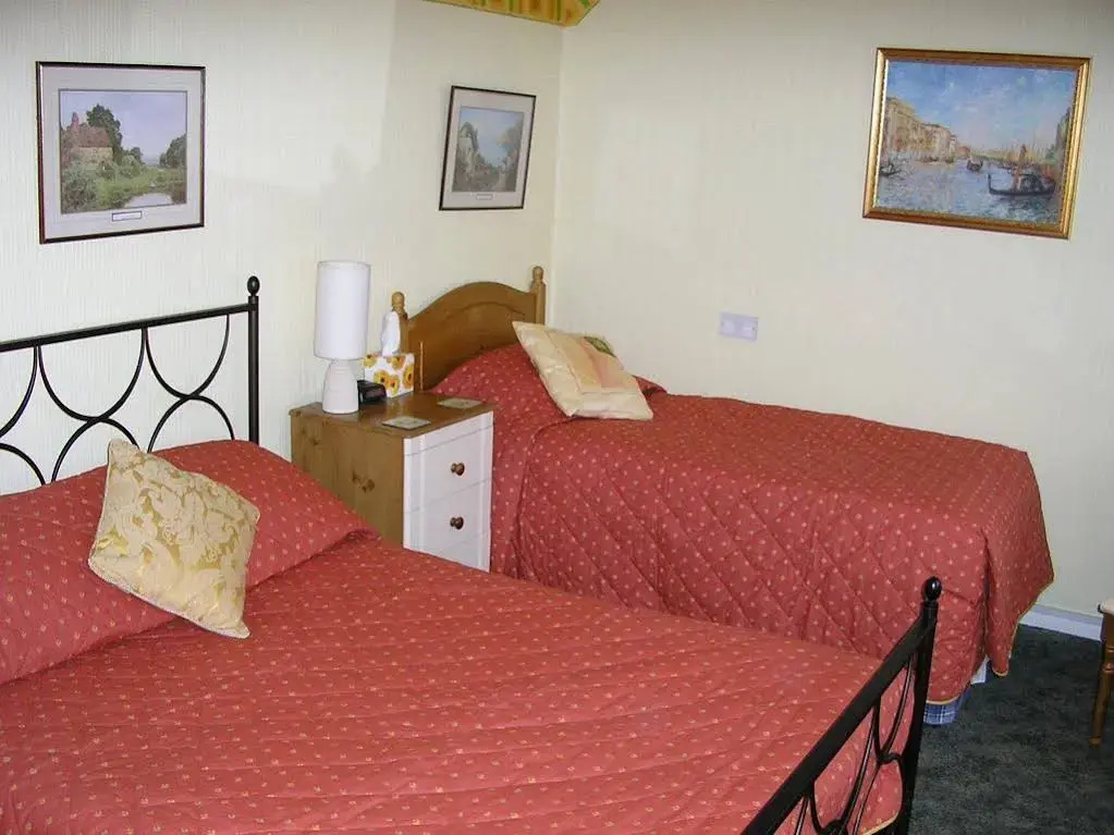 Tudorwood Guest House