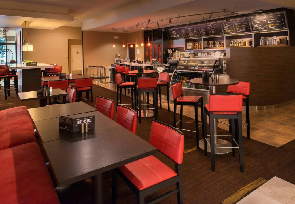 Holiday Inn Oxnard - Ventura by IHG
