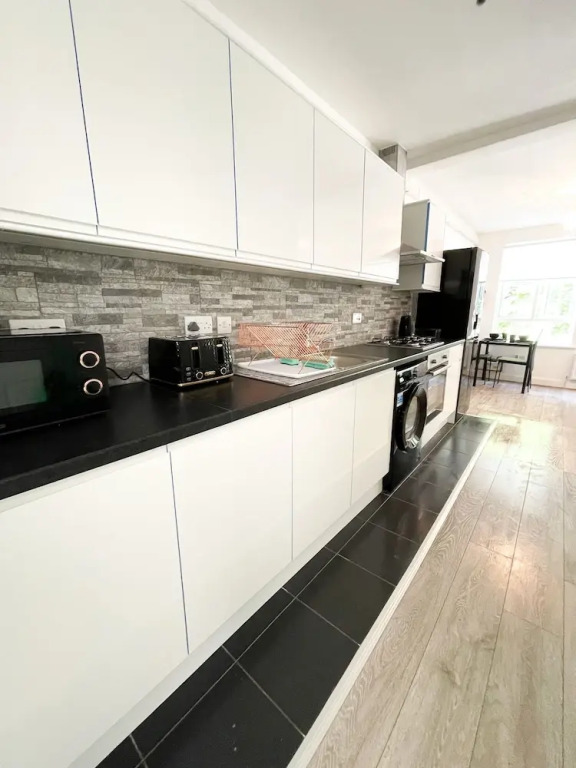 Immaculate 1-bed Apartment in Orpington