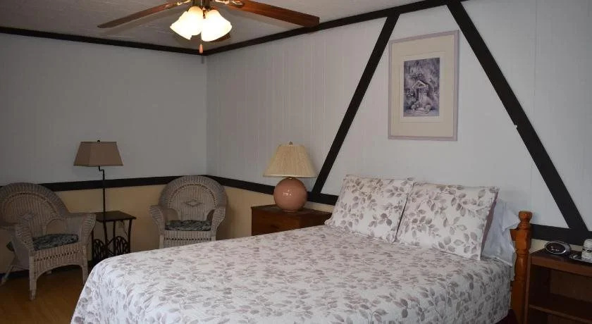 The Stone House Motel & Motor Lodge