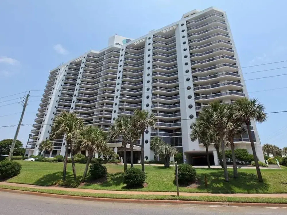 Surfside Resort 0L7