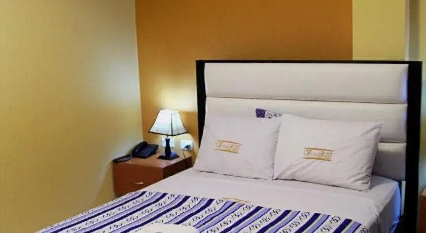 Villa Real Hotel & Suites