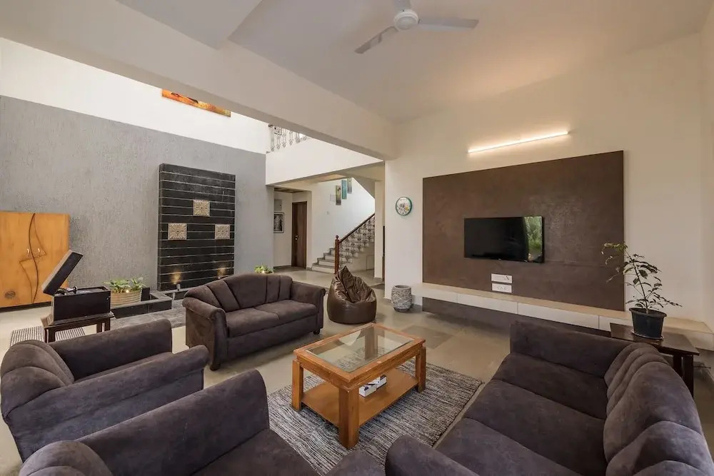 4 Bed Villa - Sleeps 8 - Private Pool - Mtn Views
