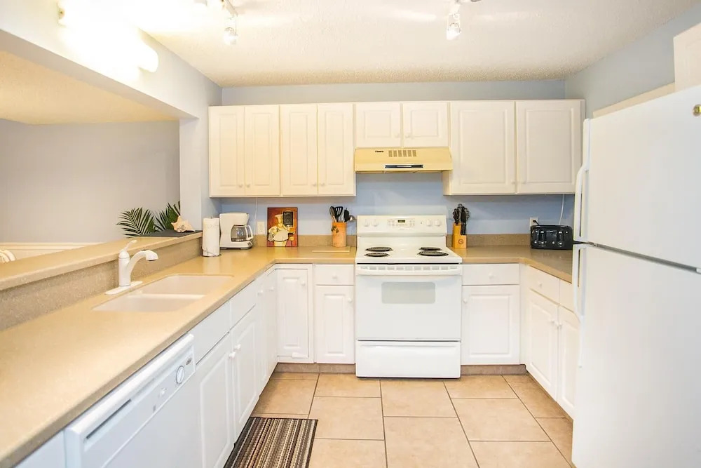 SEA Haven 311 [3/2] Free Activities! & Oceanview Wifi Pool