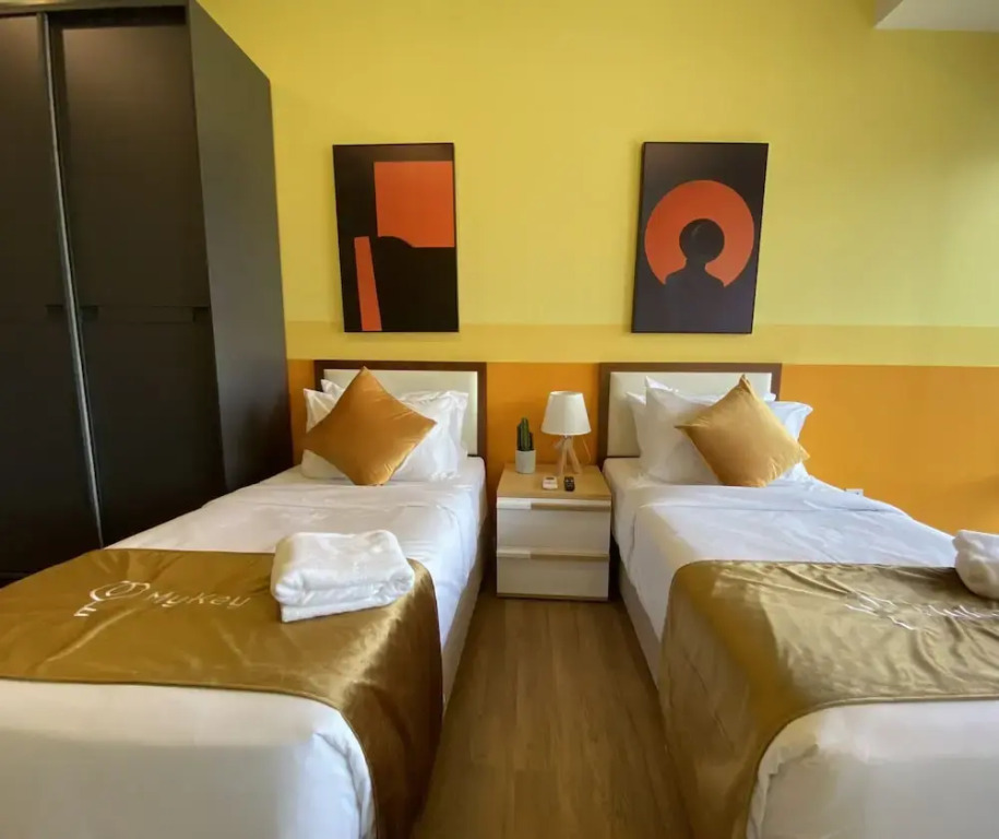 Ceylonz Seasonal Suites