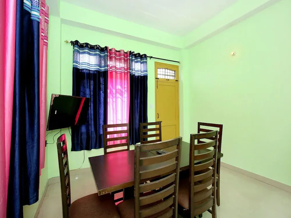 OYO 13127 Home 2BHK Hill View Solan