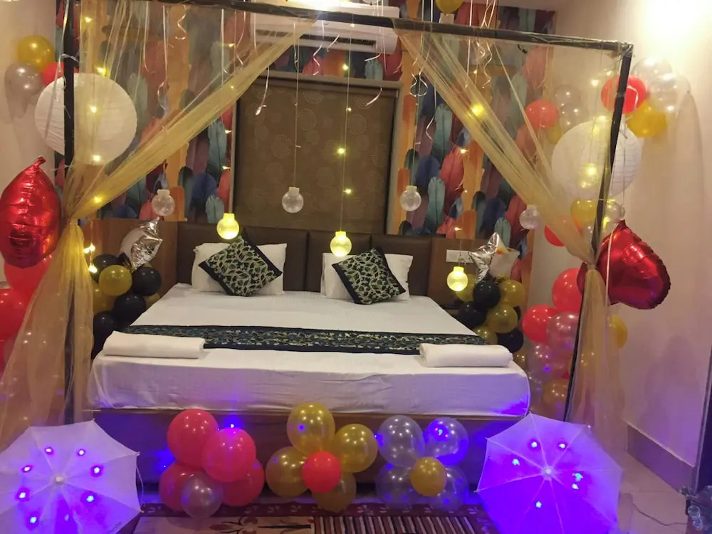 Goroomgo Effective Bollywood Hotels Bhubaneswar