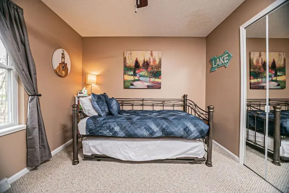 Cozy Cubhouse