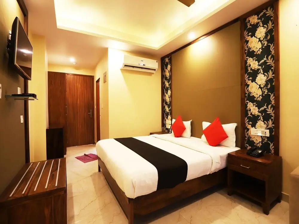Capital O 43420 Hotel The Vedantasara