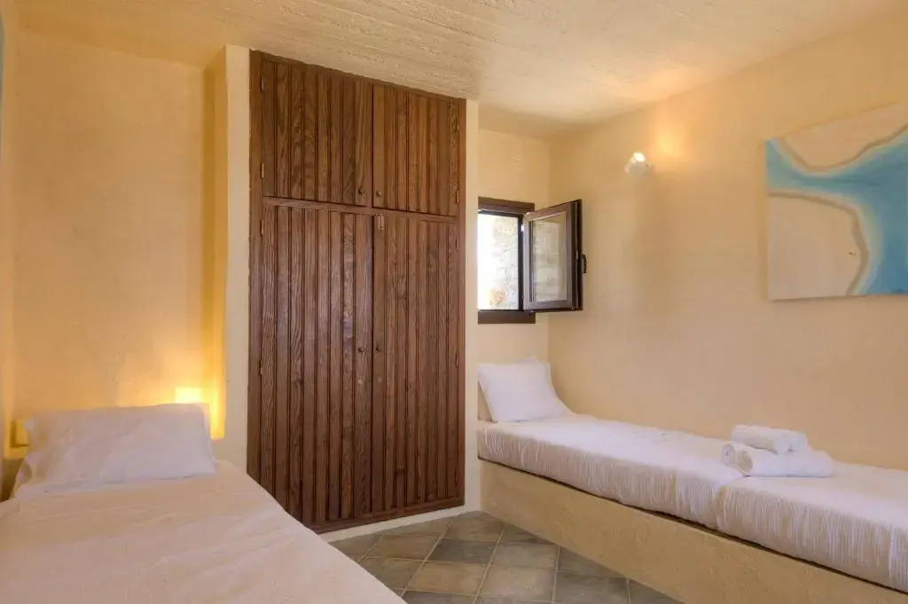 Phos Residence Pool Villa in Koundouros, Kea