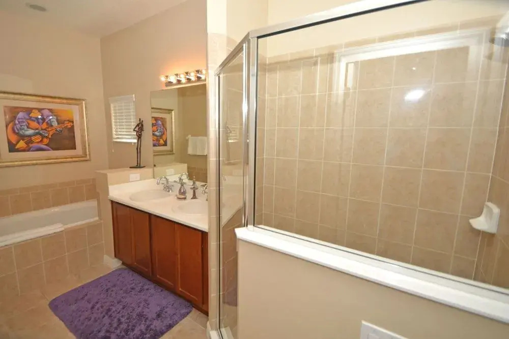 919DP Dorset Manor 4 Br home by RedAwning