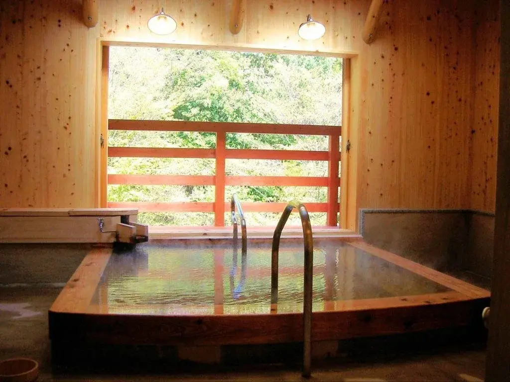 Yunohira-Onsen Shukusai Gyouunsou
